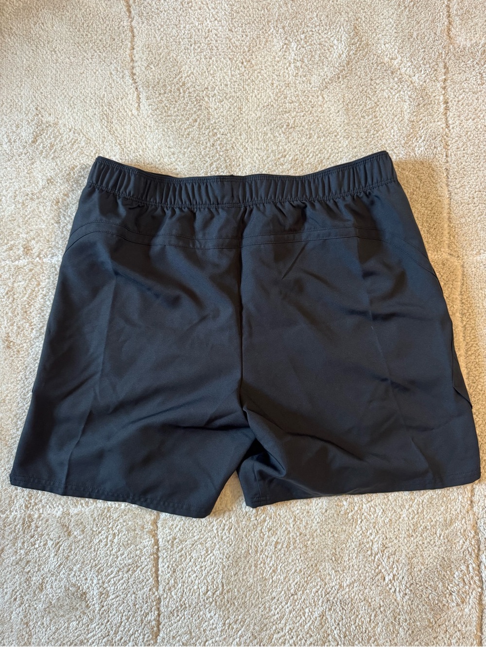 Nike Men’s Dri-Fit 7in Black Shorts (still has tag) - Picture 2 of 3